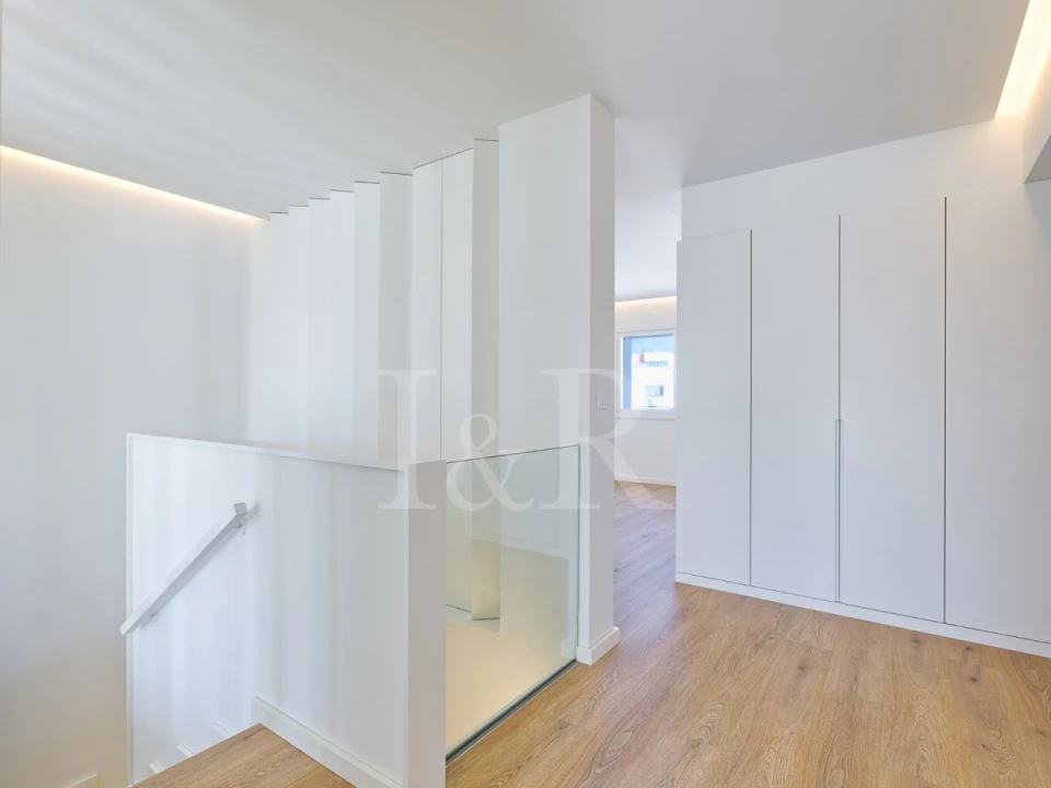 Apartamento T4 para Venda em Colares Foto 25