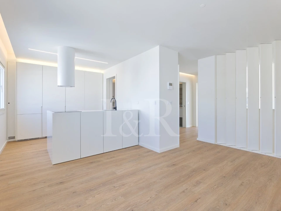 Apartamento T4 para Venda em Colares Foto 11