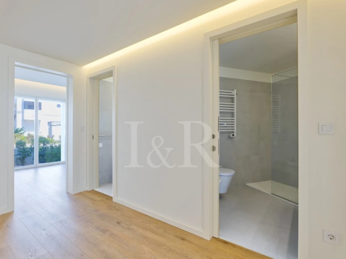 Apartamento T4 para Venda em Colares Foto 28