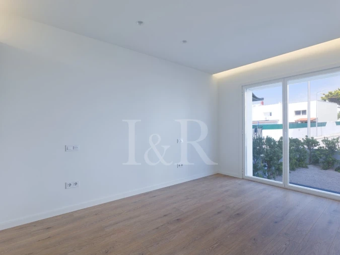 Apartamento T4 para Venda em Colares Foto 32