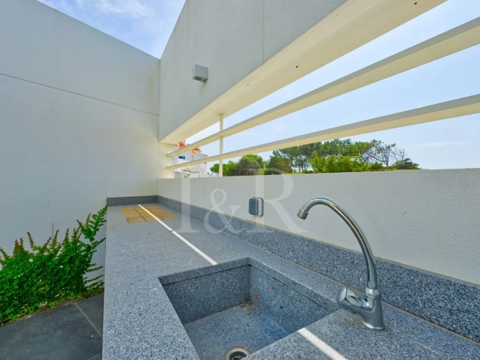 Apartamento T4 para Venda em Colares Foto 38