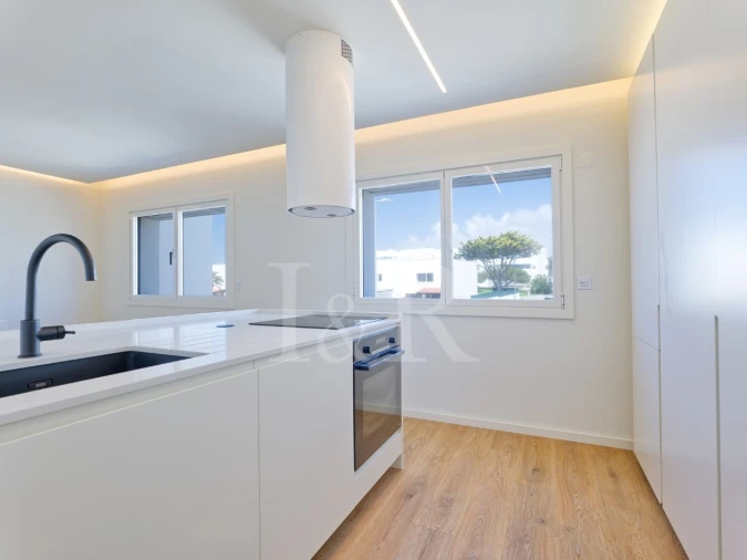 Apartamento T4 para Venda em Colares Foto 13
