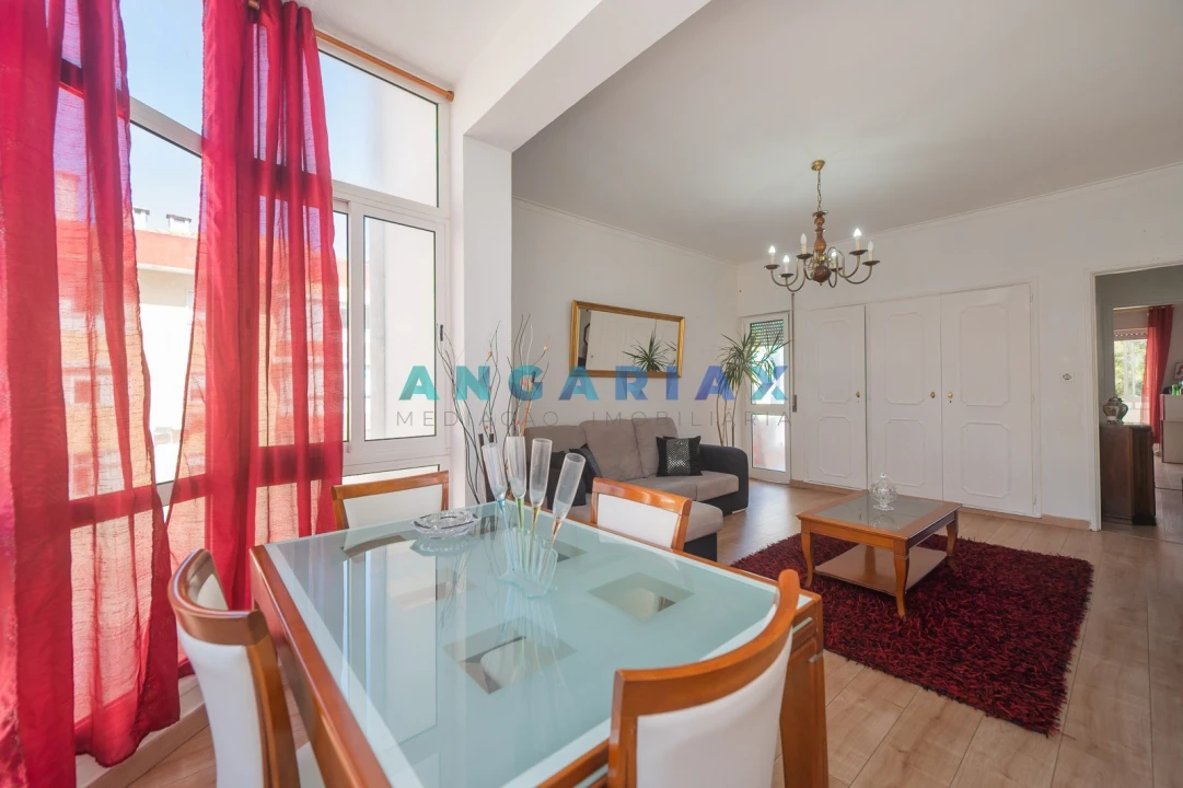 Apartamento T2 para Venda em Massamá e Monte Abraão Foto 2