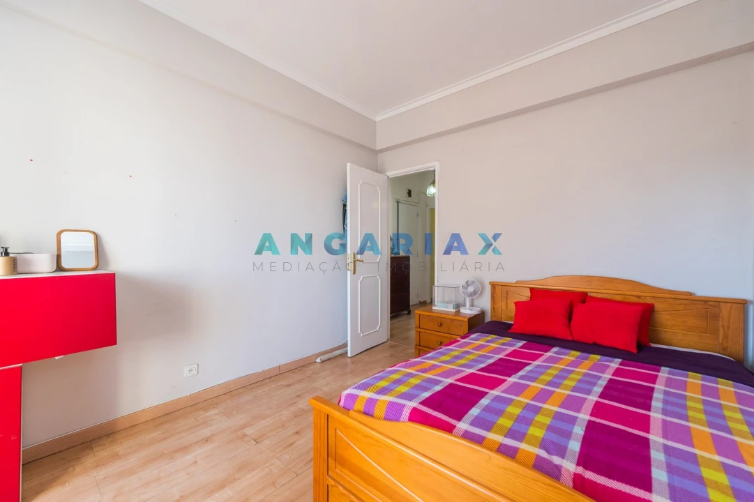 Apartamento T2 para Venda em Massamá e Monte Abraão Foto 18
