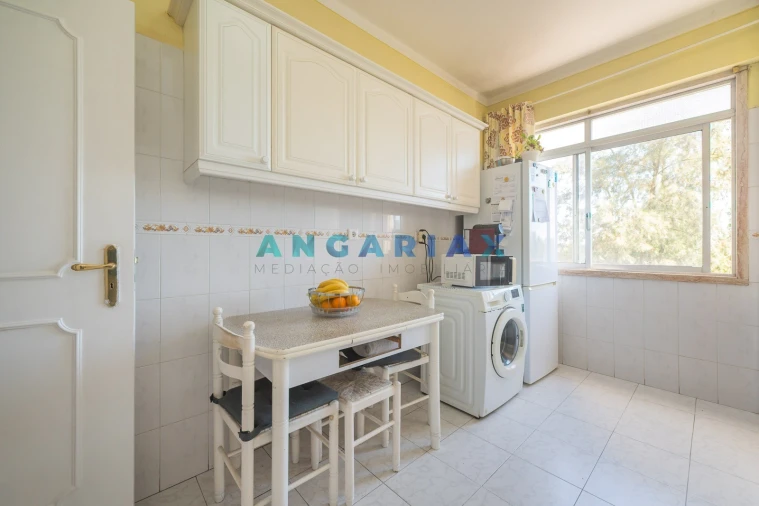 Apartamento T2 para Venda em Massamá e Monte Abraão Foto 11