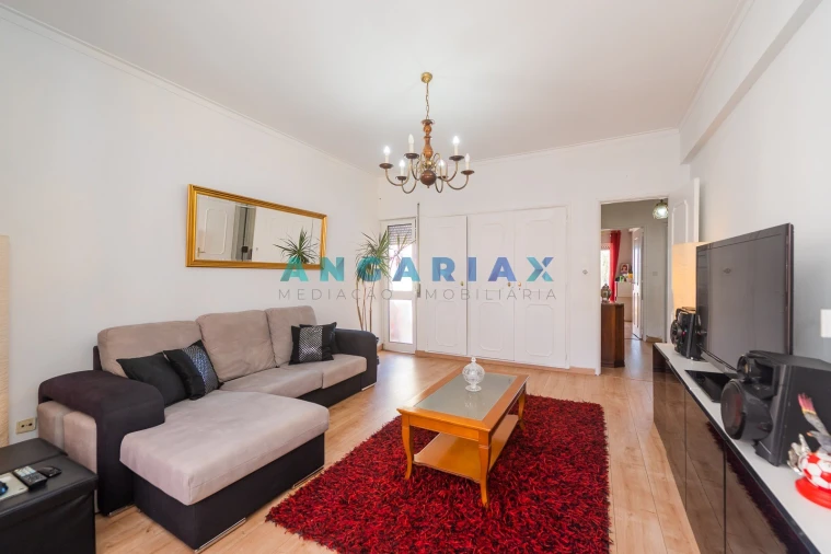 Apartamento T2 para Venda em Massamá e Monte Abraão Foto 27
