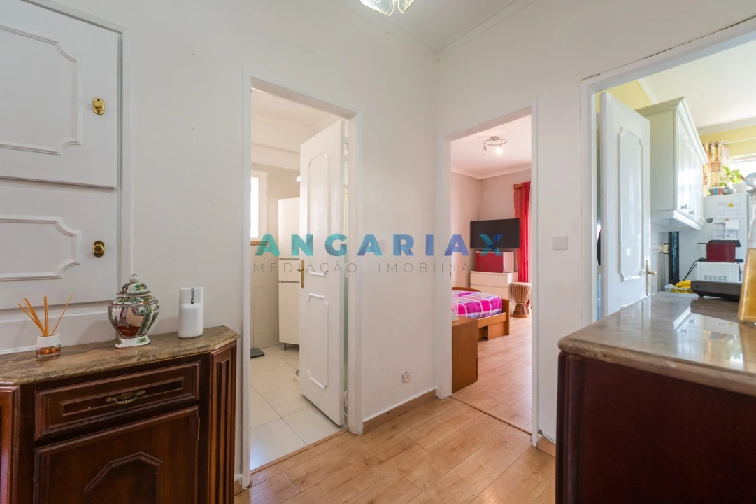 Apartamento T2 para Venda em Massamá e Monte Abraão Foto 6