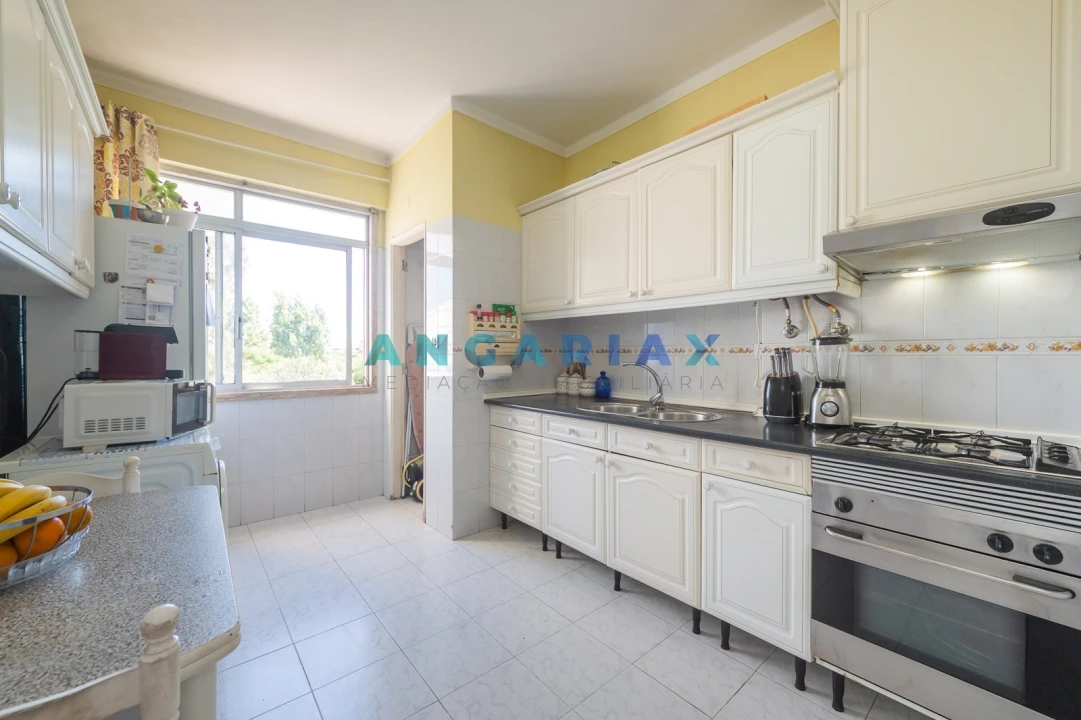 Apartamento T2 para Venda em Massamá e Monte Abraão Foto 3