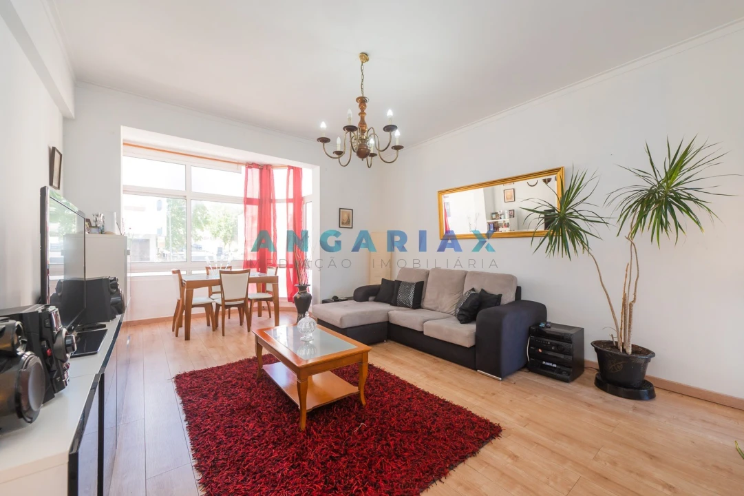 Apartamento T2 para Venda em Massamá e Monte Abraão Foto 1