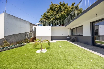 Moradia T2 para Venda em Arco da Calheta