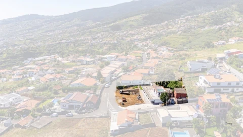Moradia T2 para Venda em Arco da Calheta