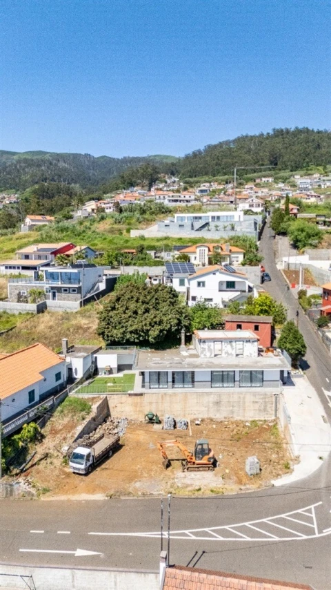 Moradia T2 para Venda em Arco da Calheta