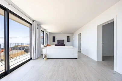 Moradia T2 para Venda em Arco da Calheta