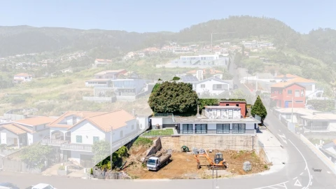 Moradia T2 para Venda em Arco da Calheta