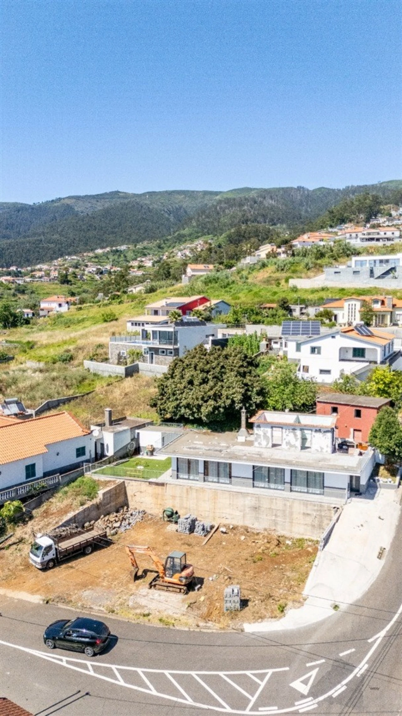Moradia T2 para Venda em Arco da Calheta Foto 36