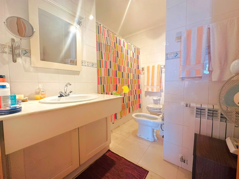 Apartamento T1 para Venda em Buarcos Foto 5