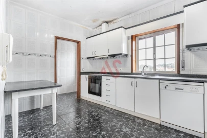 Moradia T3 para Venda em Caldas de Vizela (São Miguel e São João)