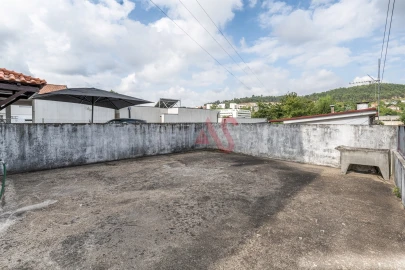 Moradia T3 para Venda em Caldas de Vizela (São Miguel e São João)