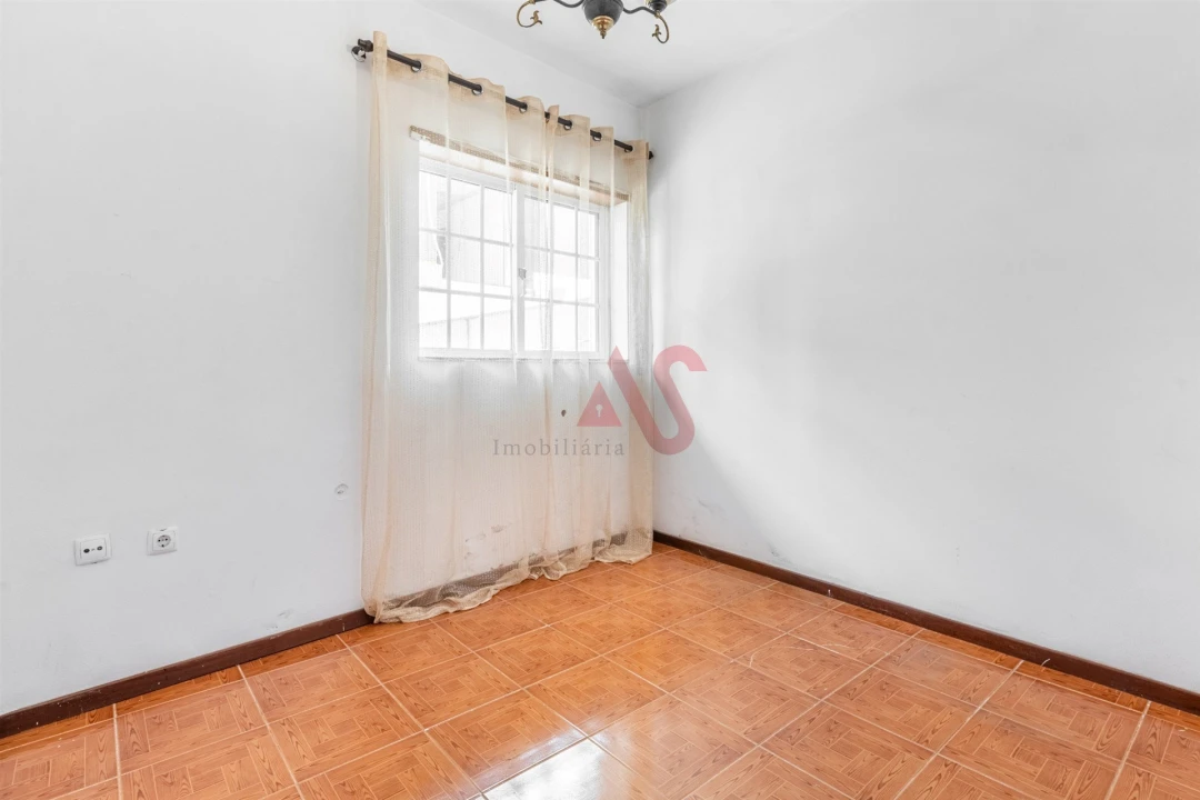 Moradia T3 para Venda em Caldas de Vizela (São Miguel e São João) Foto 18