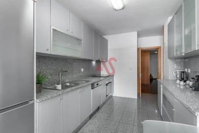 Apartamento T2 para Venda em Caldas de Vizela (São Miguel e São João)