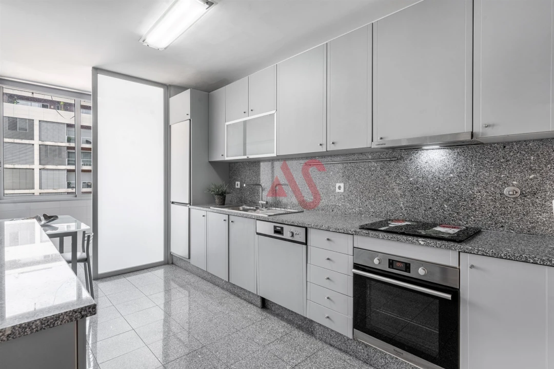 Apartamento T2 para Venda em Caldas de Vizela (São Miguel e São João) Foto 4