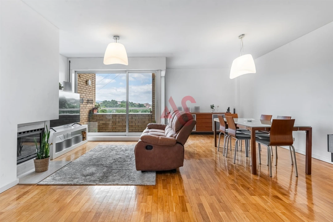 Apartamento T3 para Venda em Moreira de Conegos Foto 1