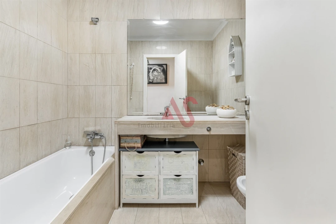 Apartamento T3 para Venda em Moreira de Conegos Foto 21