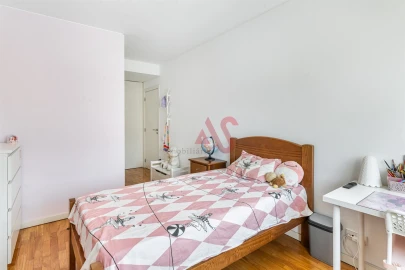 Apartamento T3 para Venda em Moreira de Conegos