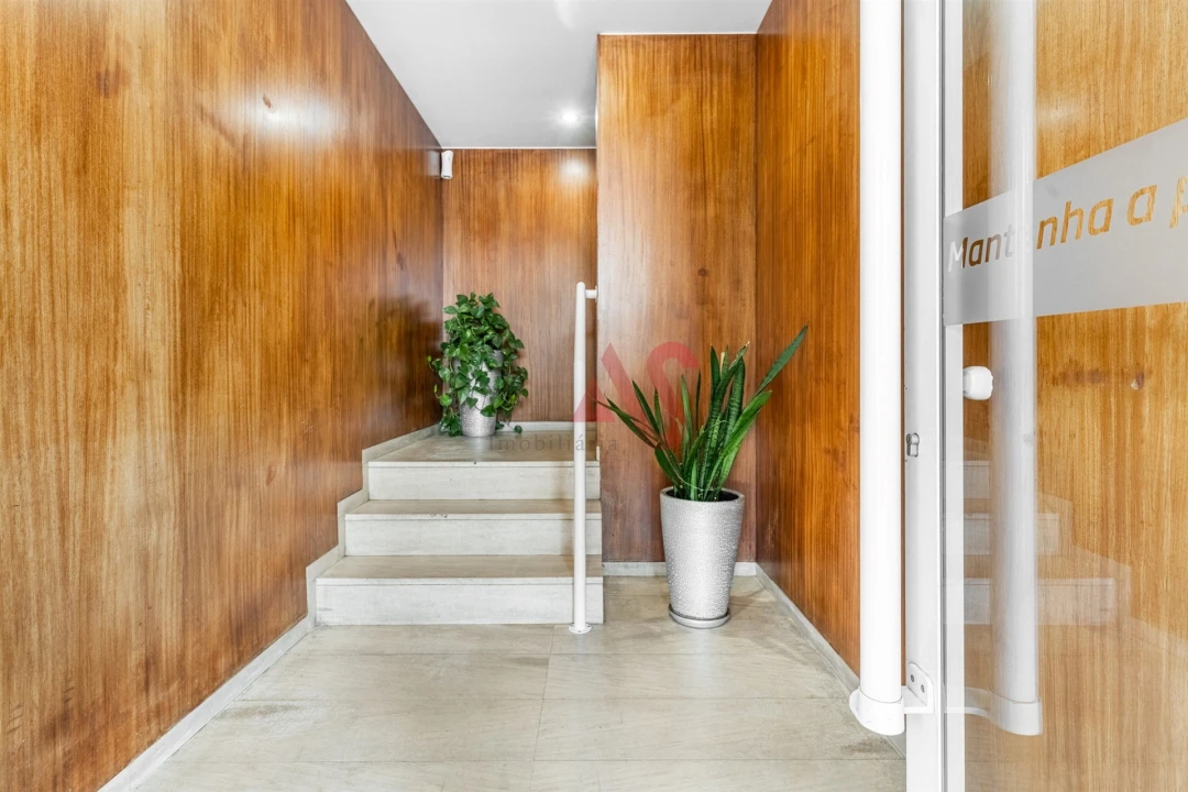 Apartamento T3 para Venda em Moreira de Conegos Foto 5