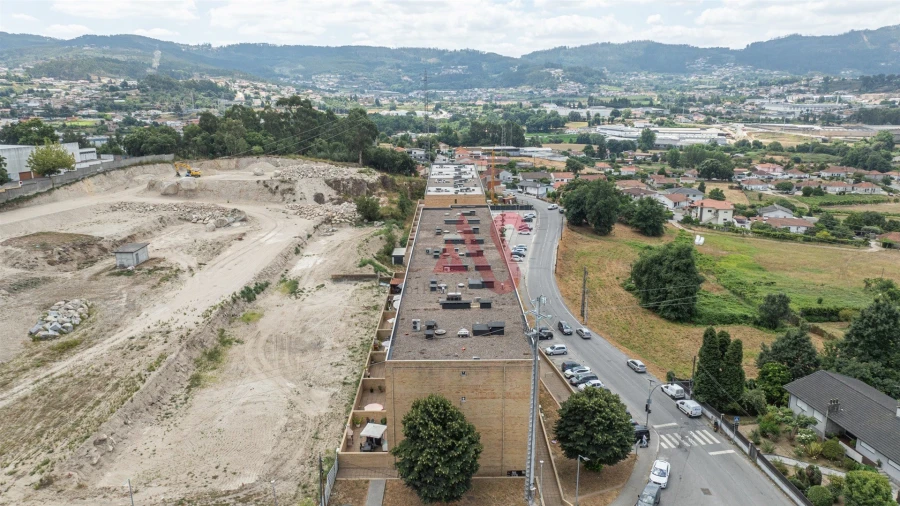 Apartamento T3 para Venda em Moreira de Conegos Foto 3