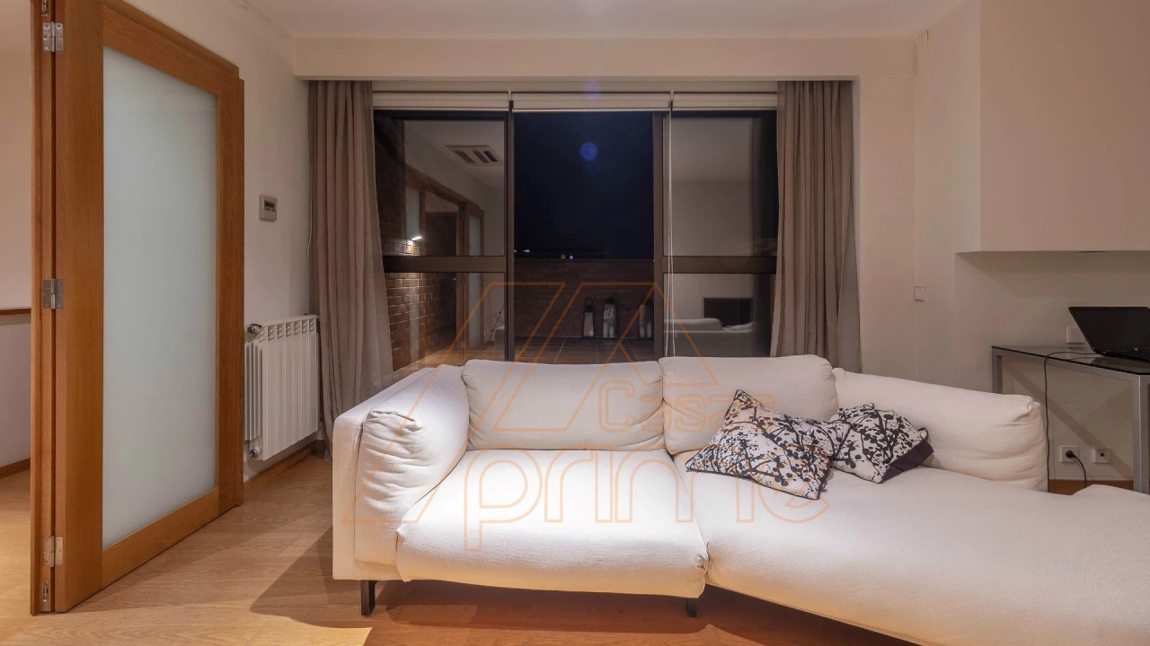 Apartamento T6 para Venda em Santo Antonio dos Olivais Foto 26