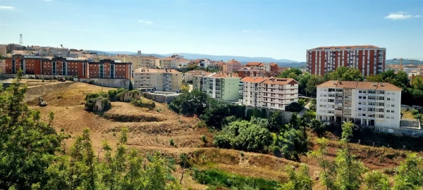 Apartamento T6 para Venda em Santo Antonio dos Olivais