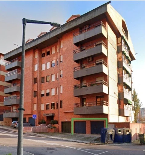 Apartamento T6 para Venda em Santo Antonio dos Olivais