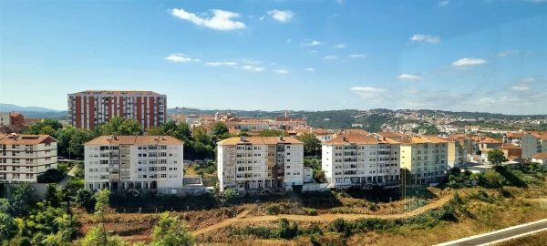 Apartamento T6 para Venda em Santo Antonio dos Olivais