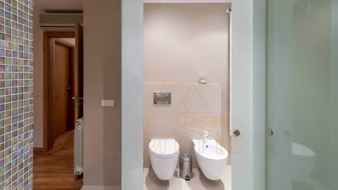 Apartamento T6 para Venda em Santo Antonio dos Olivais