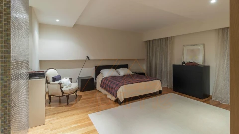 Apartamento T6 para Venda em Santo Antonio dos Olivais