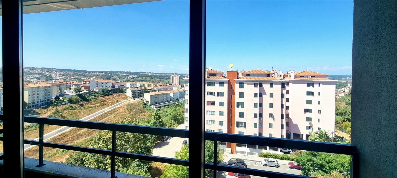 Apartamento T6 para Venda em Santo Antonio dos Olivais Foto 59