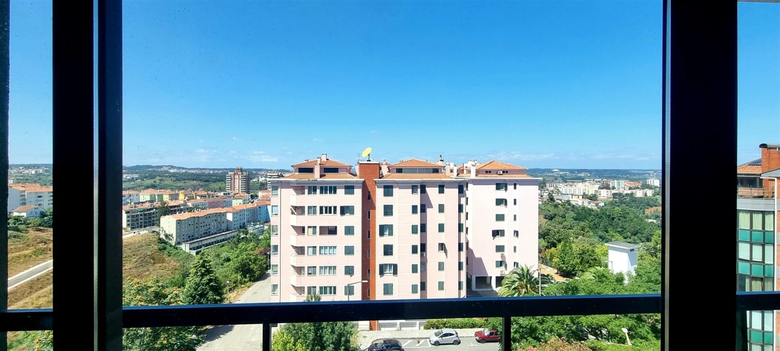 Apartamento T6 para Venda em Santo Antonio dos Olivais Foto 58