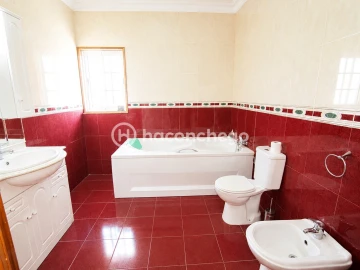 Moradia T3 para Arrendamento em Tamel (Santa Leocádia) e Vilar do Monte