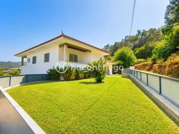 Moradia T3 para Arrendamento em Tamel (Santa Leocádia) e Vilar do Monte