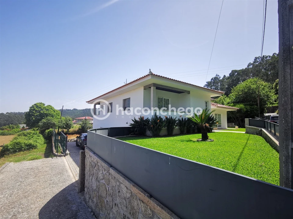 Moradia T3 para Arrendamento em Tamel (Santa Leocádia) e Vilar do Monte Foto 3
