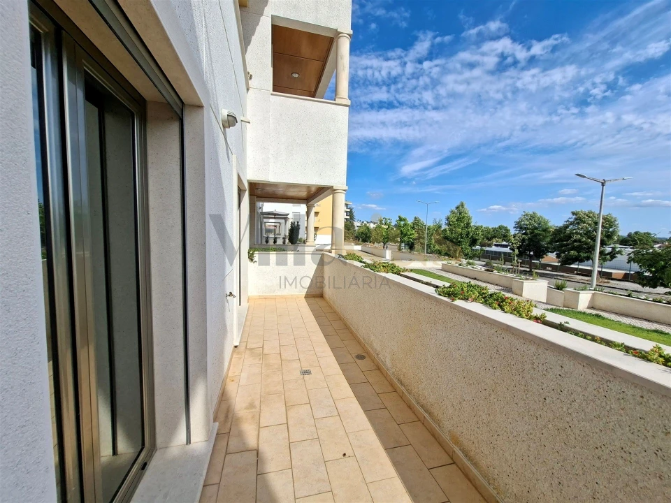 Apartamento T2 para Arrendamento em São João Baptista e Santa Maria dos Olivais Foto 5