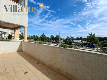 Apartamento T2 para Arrendamento em São João Baptista e Santa Maria dos Olivais