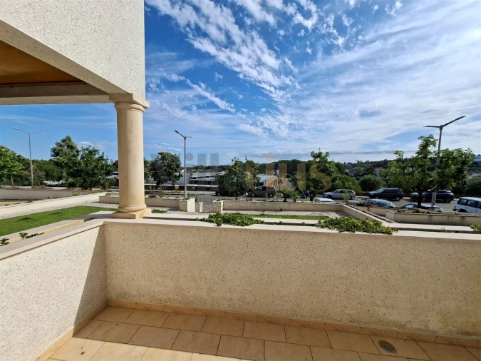 Apartamento T2 para Arrendamento em São João Baptista e Santa Maria dos Olivais Foto 6
