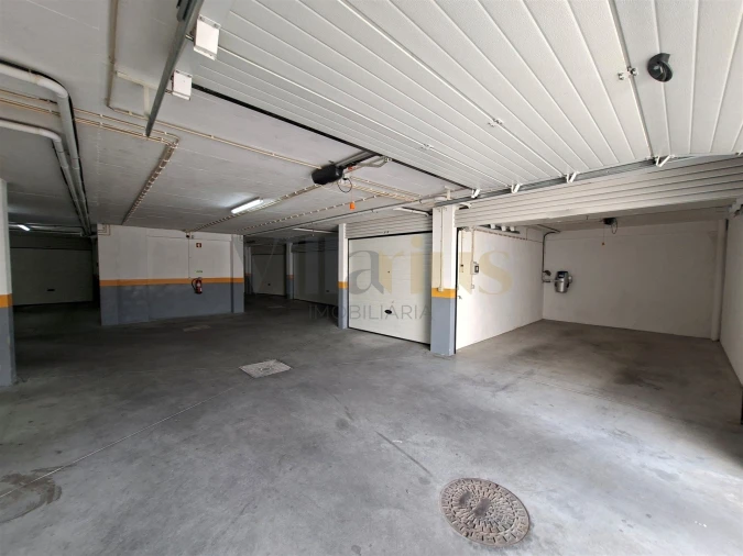 Apartamento T2 para Arrendamento em São João Baptista e Santa Maria dos Olivais Foto 26