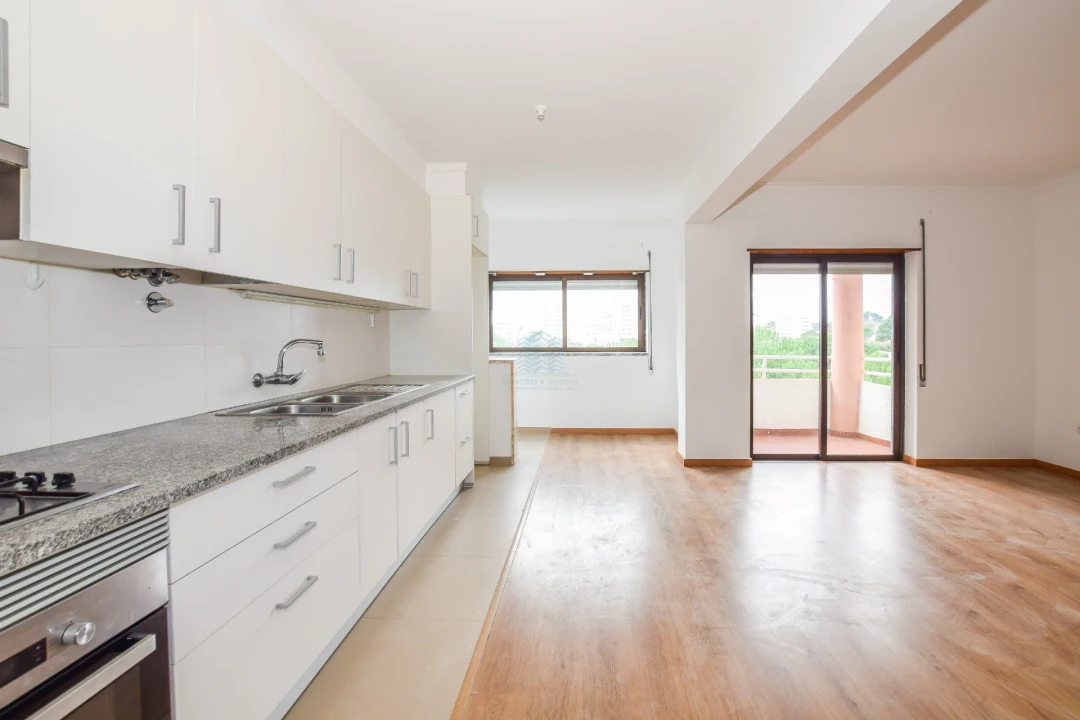Apartamento T3 para Venda em Torres Novas (Santa Maria, Salvador e Santiago) Foto 1