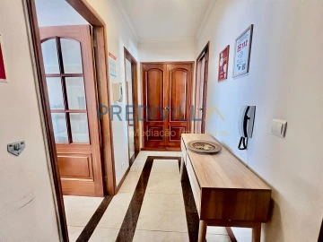 Apartamento T3 para Venda em Póvoa de Varzim, Beiriz e Argivai