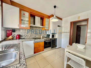 Apartamento T3 para Venda em Póvoa de Varzim, Beiriz e Argivai