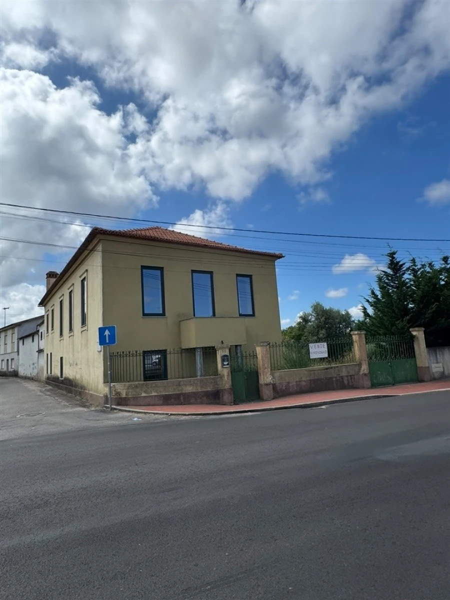 Moradia T9 para Venda em Avanca Foto 62