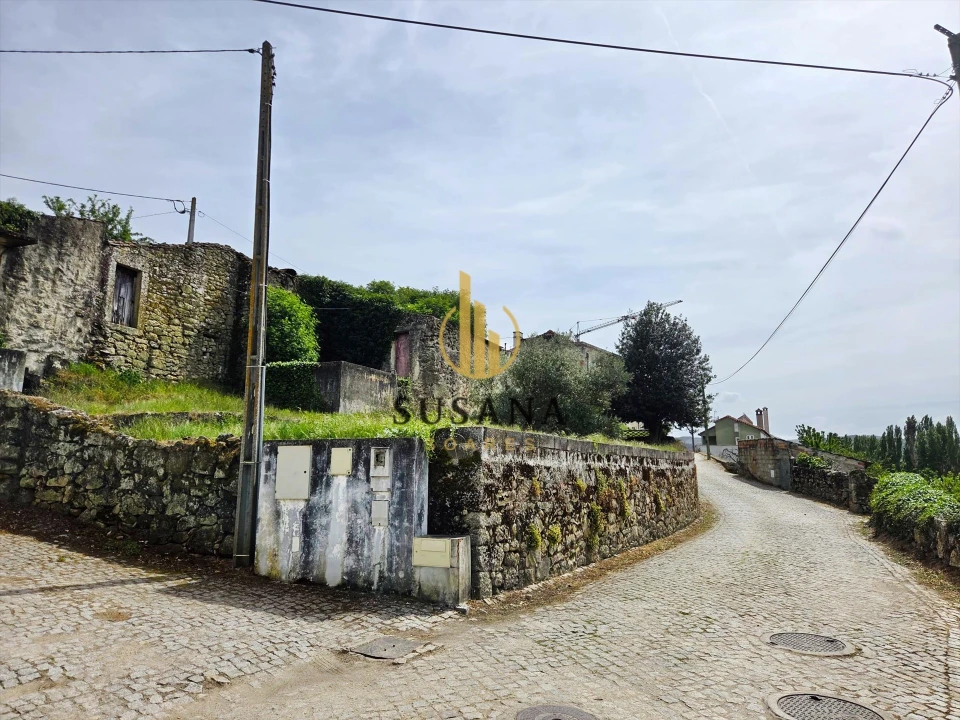 Moradia T7 para Venda em Penso e Freixinho Foto 3